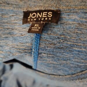 Jones New York Heather Blue Knit Shirt❄️